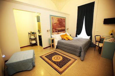 لا بلا ناپولی بی بی