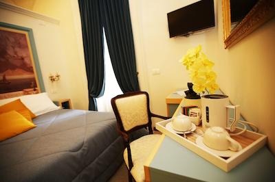 لا بلا ناپولی بی بی