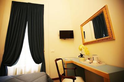 لا بلا ناپولی بی بی