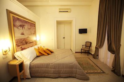 لا بلا ناپولی بی بی