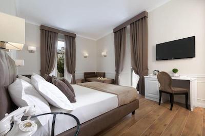 لا فونتانینا سوئیتز