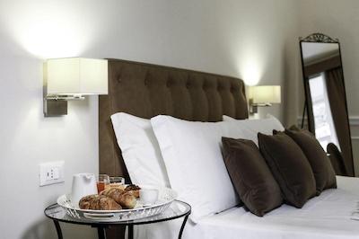 لا فونتانینا سوئیتز