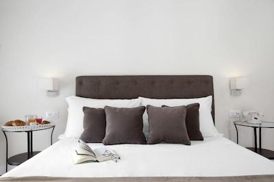 لا فونتانینا سوئیتز