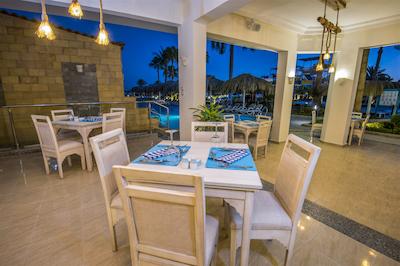 سان رایس آکوآ جوی ریزورت