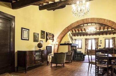 ال گیاردینو دلگی اتروسچی