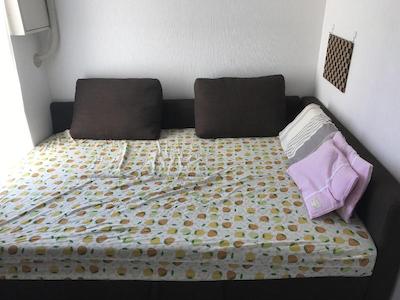 پالت تاکاشی مادایرا گست هاوس