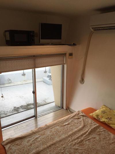 پالت تاکاشی مادایرا گست هاوس