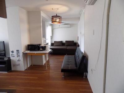 پالت تاکاشی مادایرا گست هاوس