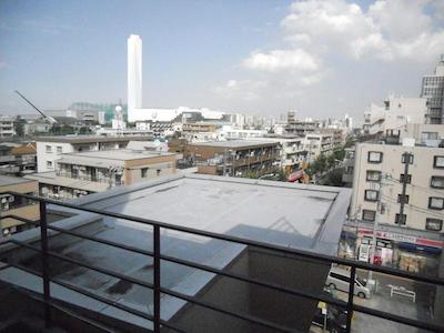 پالت تاکاشی مادایرا گست هاوس