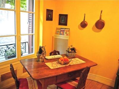 لا کا لستین