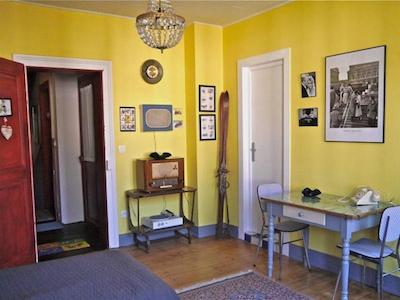 لا کا لستین