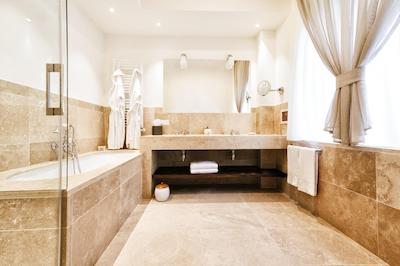 آلبرگو پوستا ماروچی