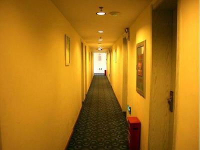 7 دیز این جینژو ژونگیانگ استریت برانچ