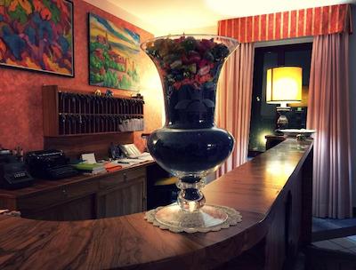 هتل ال برونلو دی مونتاکینو