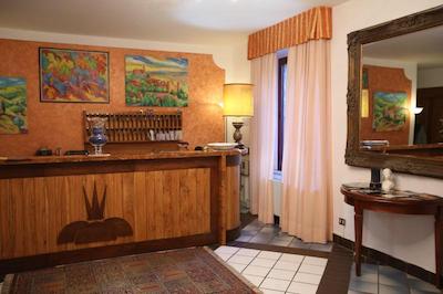 هتل ال برونلو دی مونتاکینو