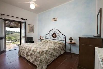 لا لژیا ویلا گلوریا