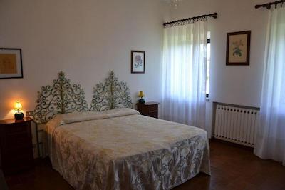 لا لژیا ویلا گلوریا