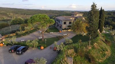 لا لژیا ویلا گلوریا