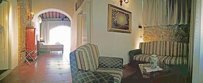 لا لژیا ویلا گلوریا