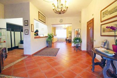 لا لژیا ویلا گلوریا