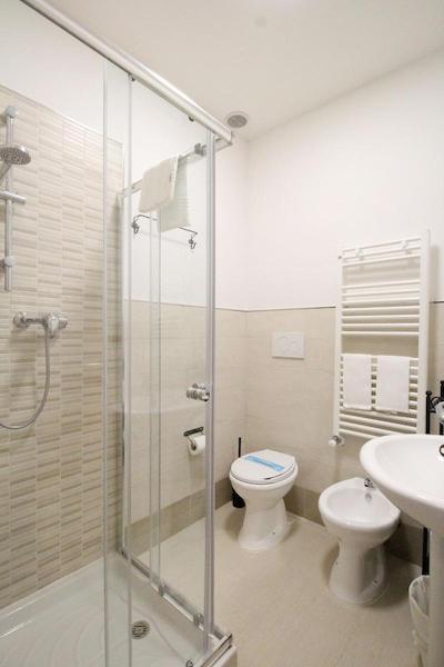 لا لژیا ویلا گلوریا