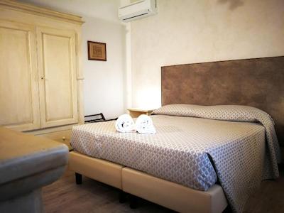 لا لژیا ویلا گلوریا