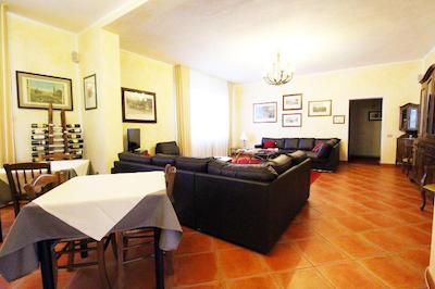 لا لژیا ویلا گلوریا