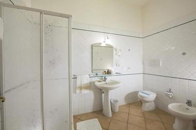 لا لژیا ویلا گلوریا