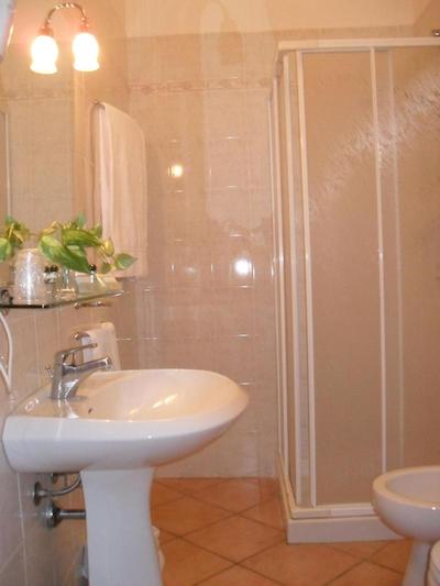 لا لژیا ویلا گلوریا