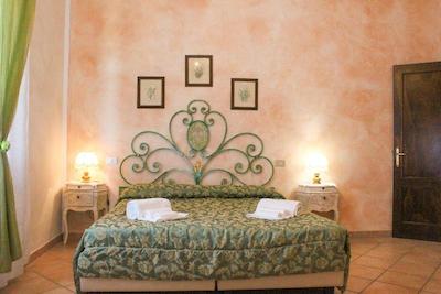 لا لژیا ویلا گلوریا