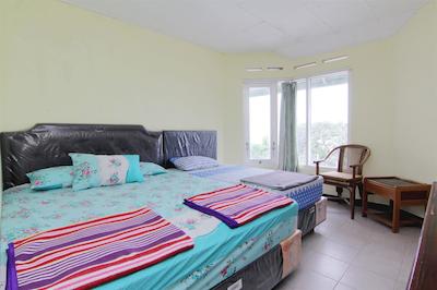 هتل ویجایا 1 کالیورانگ