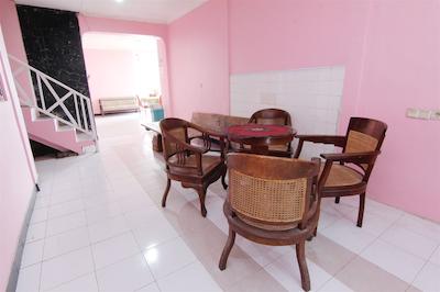 هتل ویجایا 1 کالیورانگ