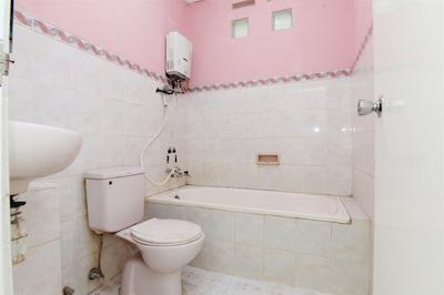 هتل ویجایا 1 کالیورانگ