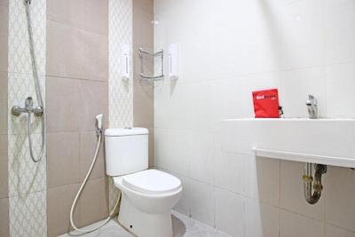 رد دورز نیر جوگجا سیتی مال