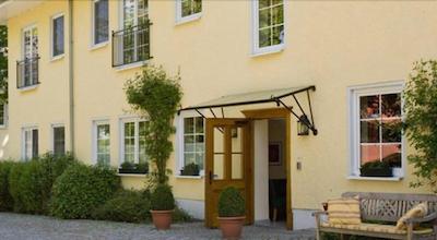 رزیدنز مورتیزپارک