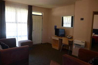 ویکتوریا کورت موتور لاج