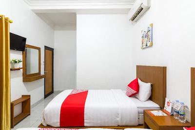 او وای او 1241 پنگیناپان آر بی سیاراح