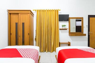 او وای او 1241 پنگیناپان آر بی سیاراح