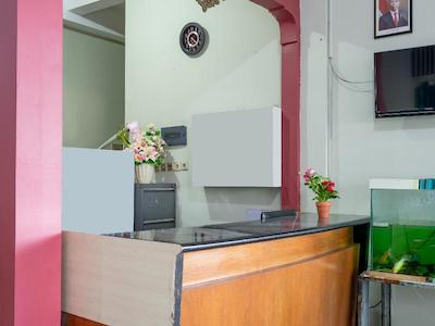 او وای او آنوگرا ویساتا هتل