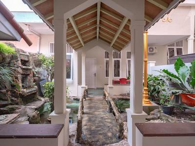 او وای او آنوگرا ویساتا هتل