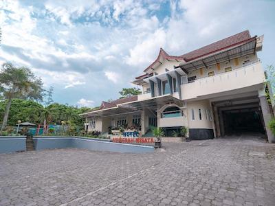 او وای او آنوگرا ویساتا هتل