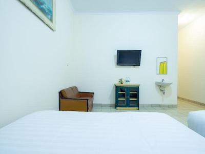 او وای او آنوگرا ویساتا هتل