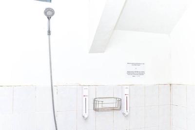 رد دورز نیر یو جی ام 3