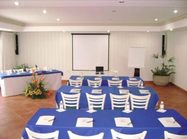 اکسکلاریس گرند ریزورت کونونشن اند اسپا