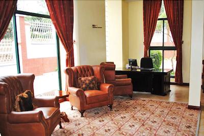 گلد کرست هتل آروشا