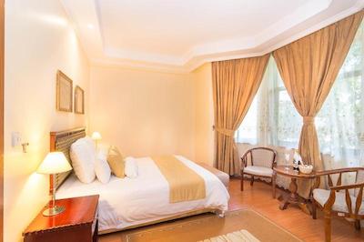 گلد کرست هتل آروشا