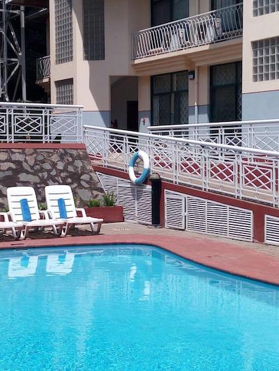 گلد کرست هتل آروشا