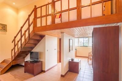 گلد کرست هتل آروشا