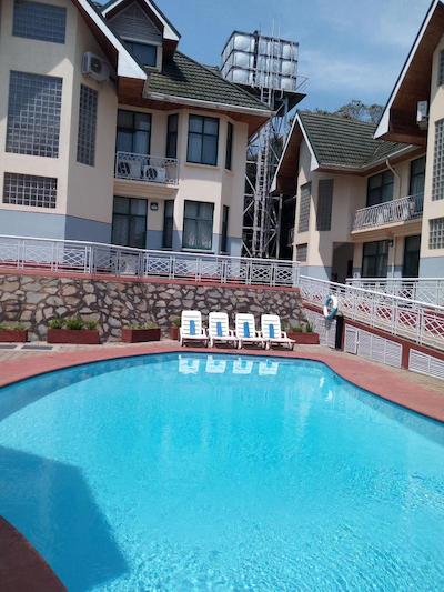 گلد کرست هتل آروشا