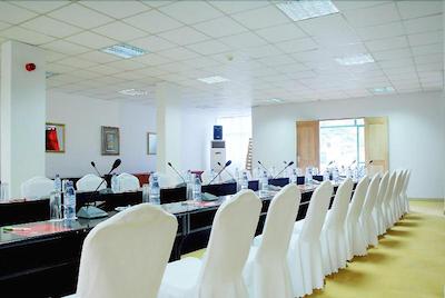 گلد کرست هتل آروشا